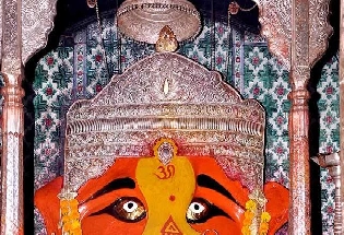 माहुरगडावरी देवीची आरती Mahur Gadavari Aarti