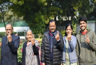 Delhi election 2020 : मतदान जरूर करा! केजरीवाल यांचे महिलांना आवाहन