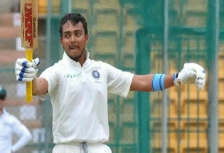 भारताला नवीन क्रिकेट स्टार मिळाला आगमनात पृथ्वी शॉच शतक