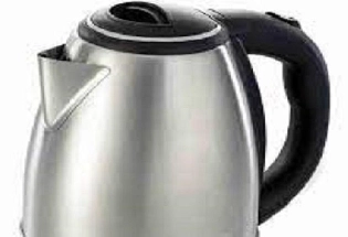 Electric Kettle cleaning Hacks : electric kettle ला घरी स्वच्छ कसे कराल टिप्स जाणून घ्या