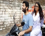 गायक अरिजित सिंह पत्नी कोयलसोबत स्कूटीवर मतदान करण्यासाठी पोहोचले Video Viral