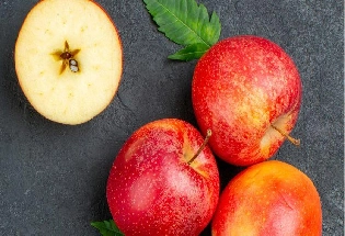 रोज सकाळी सफरचंद खाल्ल्यास, 10 आरोग्यदायी फायदे मिळतील