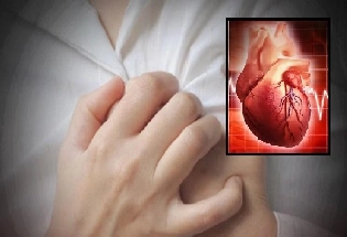 हृदयविकाराचा झटका येण्याच्या एक महिना आधी दिसू लागतात ही 7 लक्षणे